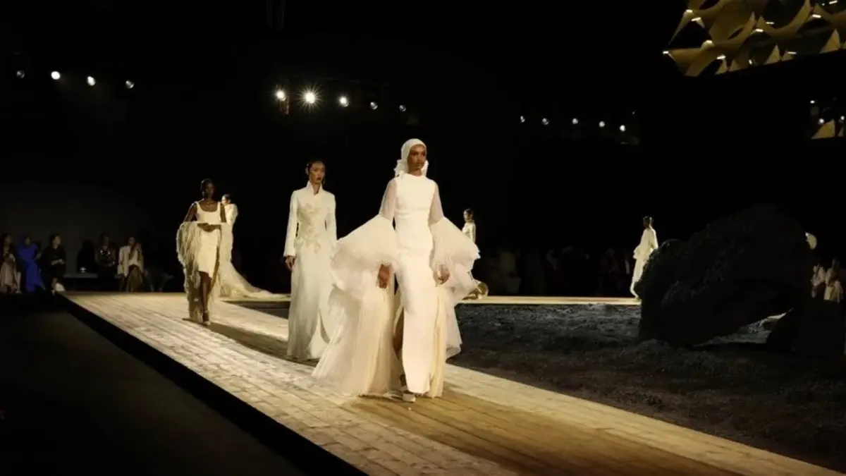 مهرجان الرياض عرض الأزياء