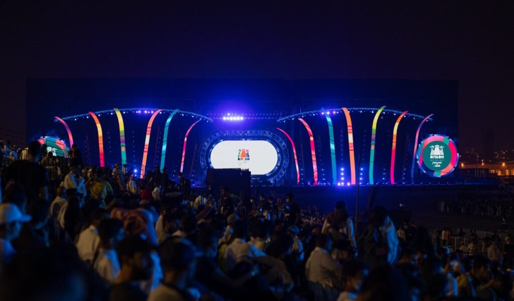 مهرجان الرياض يستقبل فرقة راب تغني