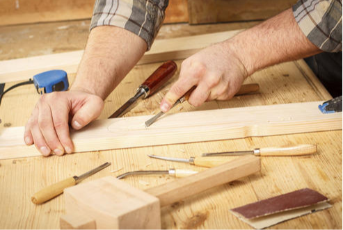 نجار بالخبر