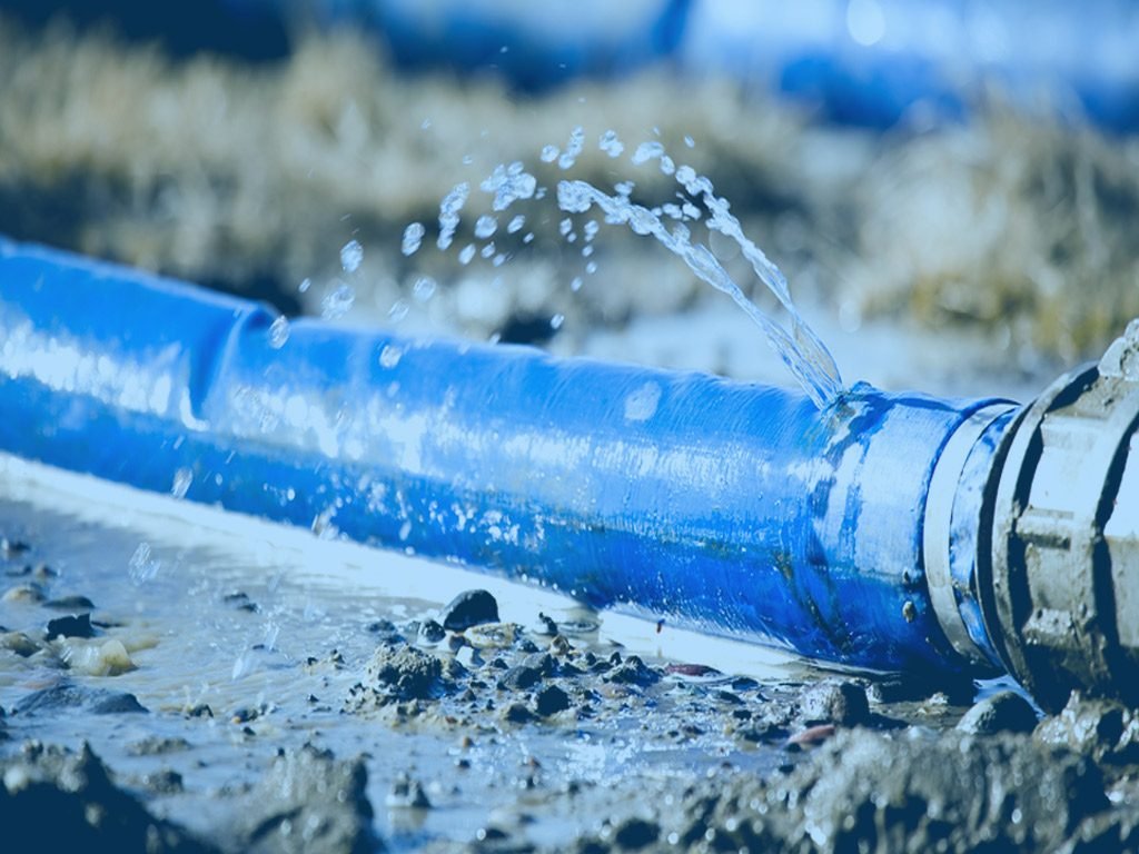 شركة مشاريع رياحين | كيف تكتشف تسربات المياه قبل تفاقم الأضرار؟